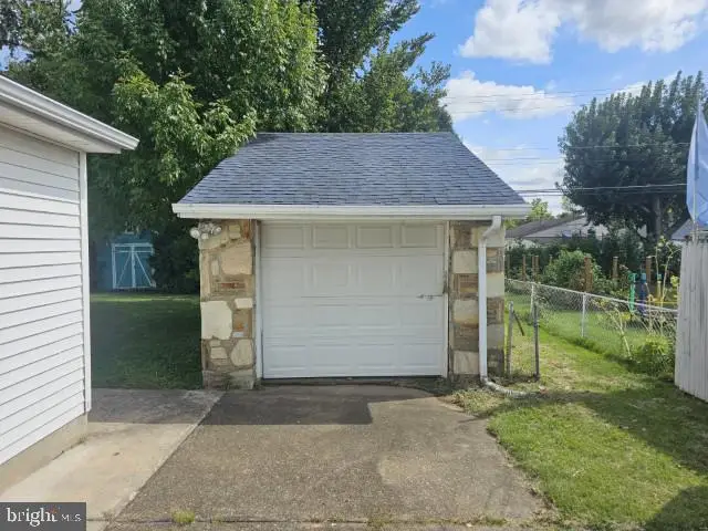 1353 Thomson Rd #, Abington, PA 19001 - #2