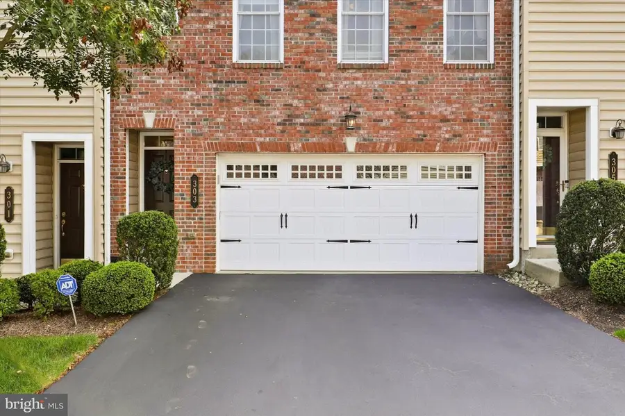 303 Ebony Ct, Ambler, PA 19002 - #3