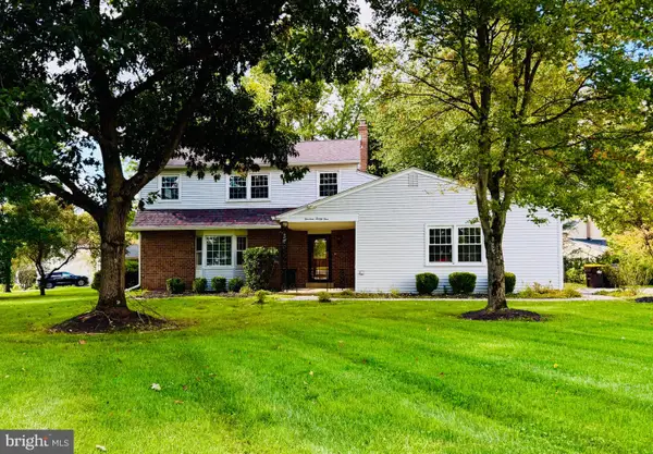 1421 Whitwood Dr, BLUE BELL, PA 19422