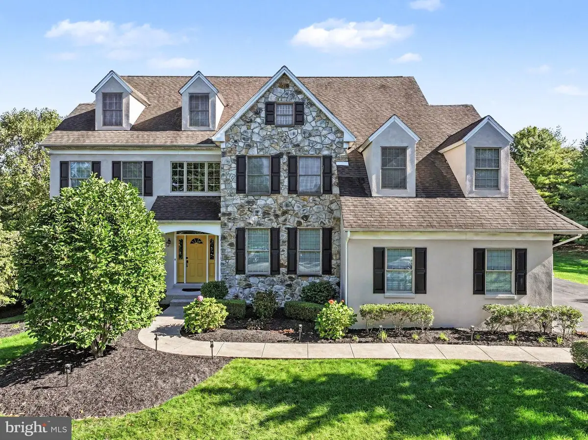 180 Somerset Dr, Blue Bell, PA 19422 - #1
