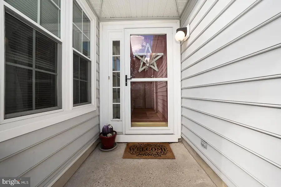 19 Victoria Cir, Collegeville, PA 19426 - #3