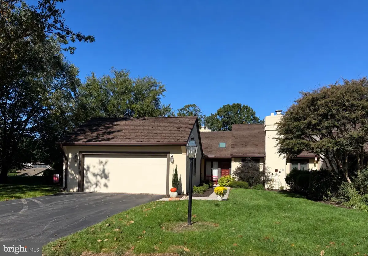 17 Springhouse Ln, Blue Bell, PA 19422 - #1