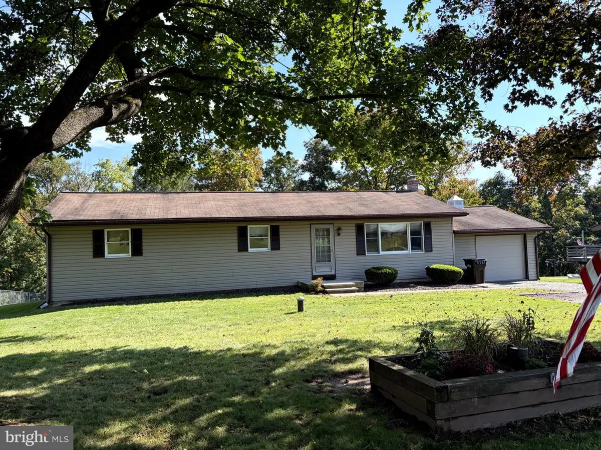 1026 Hosensack Rd, Palm, PA 18070 - #1
