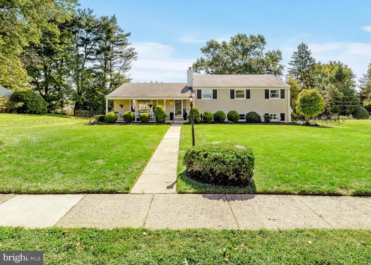 3897 James Rd, Huntingdon Valley, PA 19006 - #1