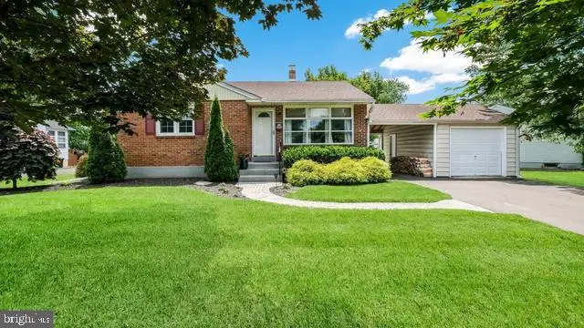 3898 Round Meadow Ln #, Hatboro, PA 19040 - #2