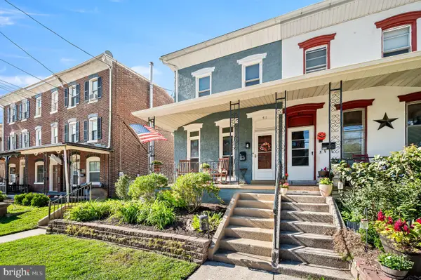 411 Walnut St, ROYERSFORD, PA 19468