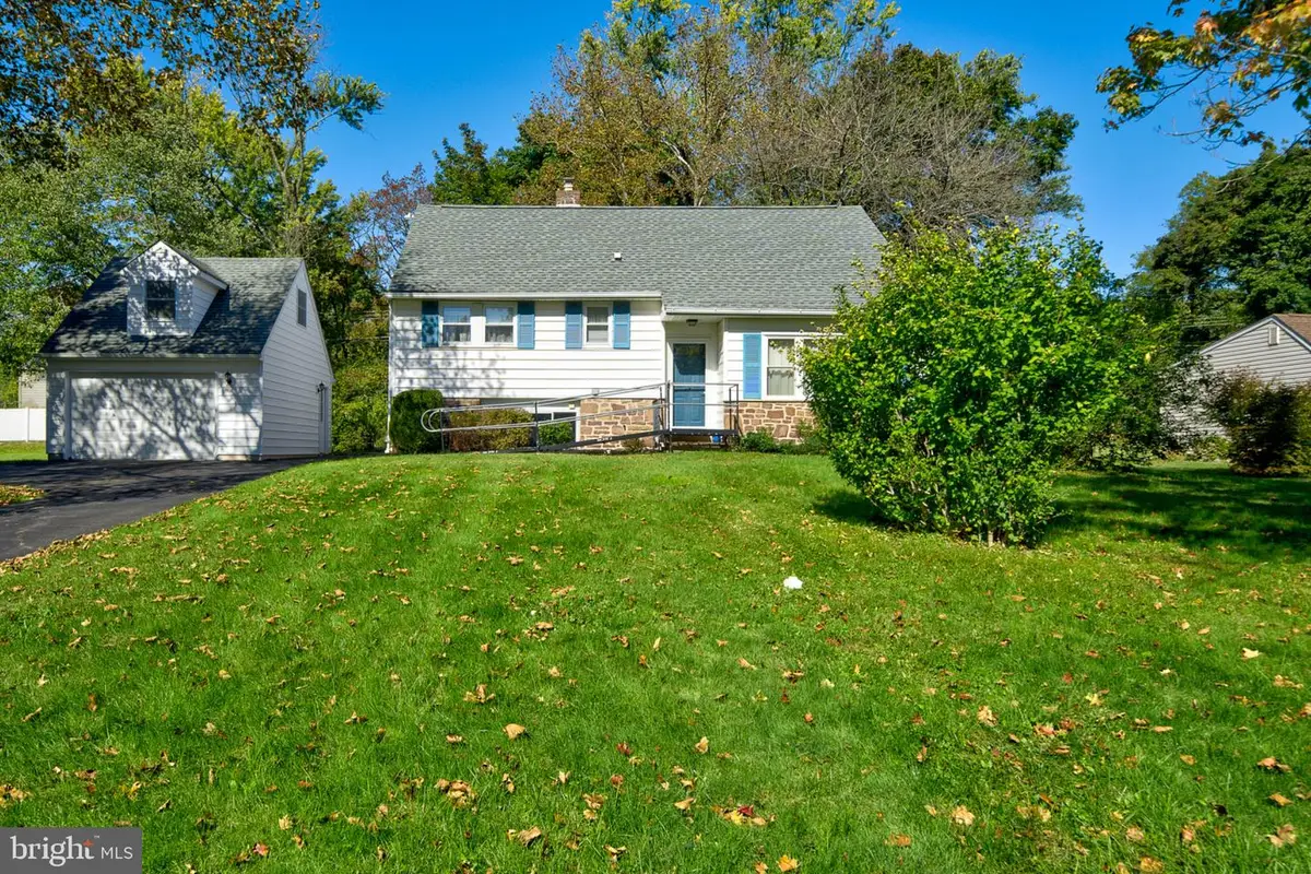 312 Lower Valley Rd, North Wales, PA 19454 - #1