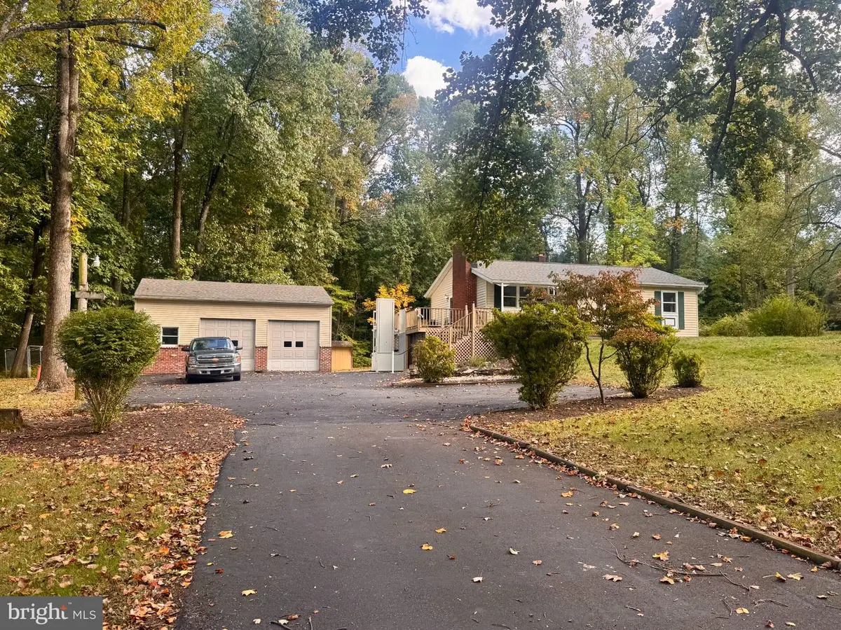 162 Steinmetz Rd, Schwenksville, PA 19473 - #1