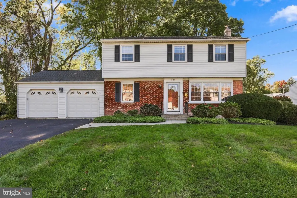 221 Crestview Rd #, Hatboro, PA 19040 - #1