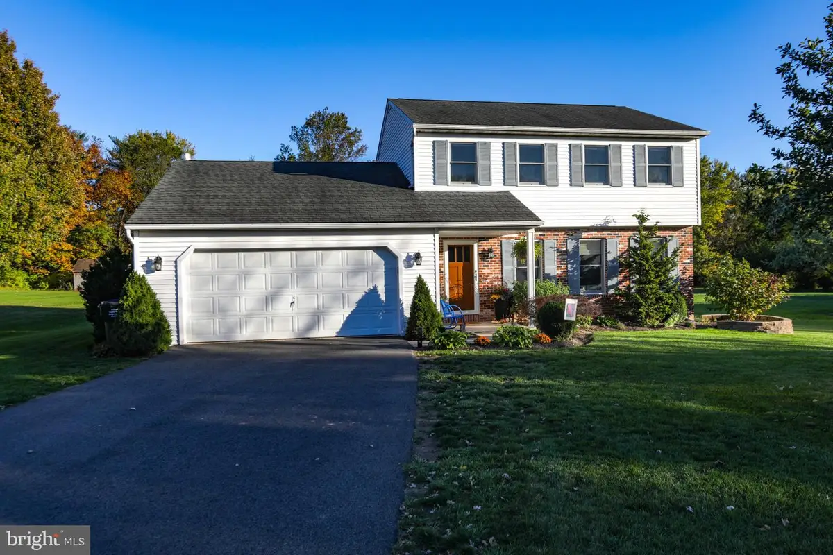 1447 Mensch Ln, Gilbertsville, PA 19525 - #1