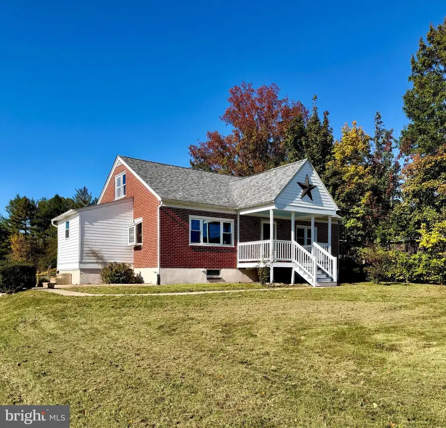 2951 N Charlotte St, Gilbertsville, PA 19525 - #3