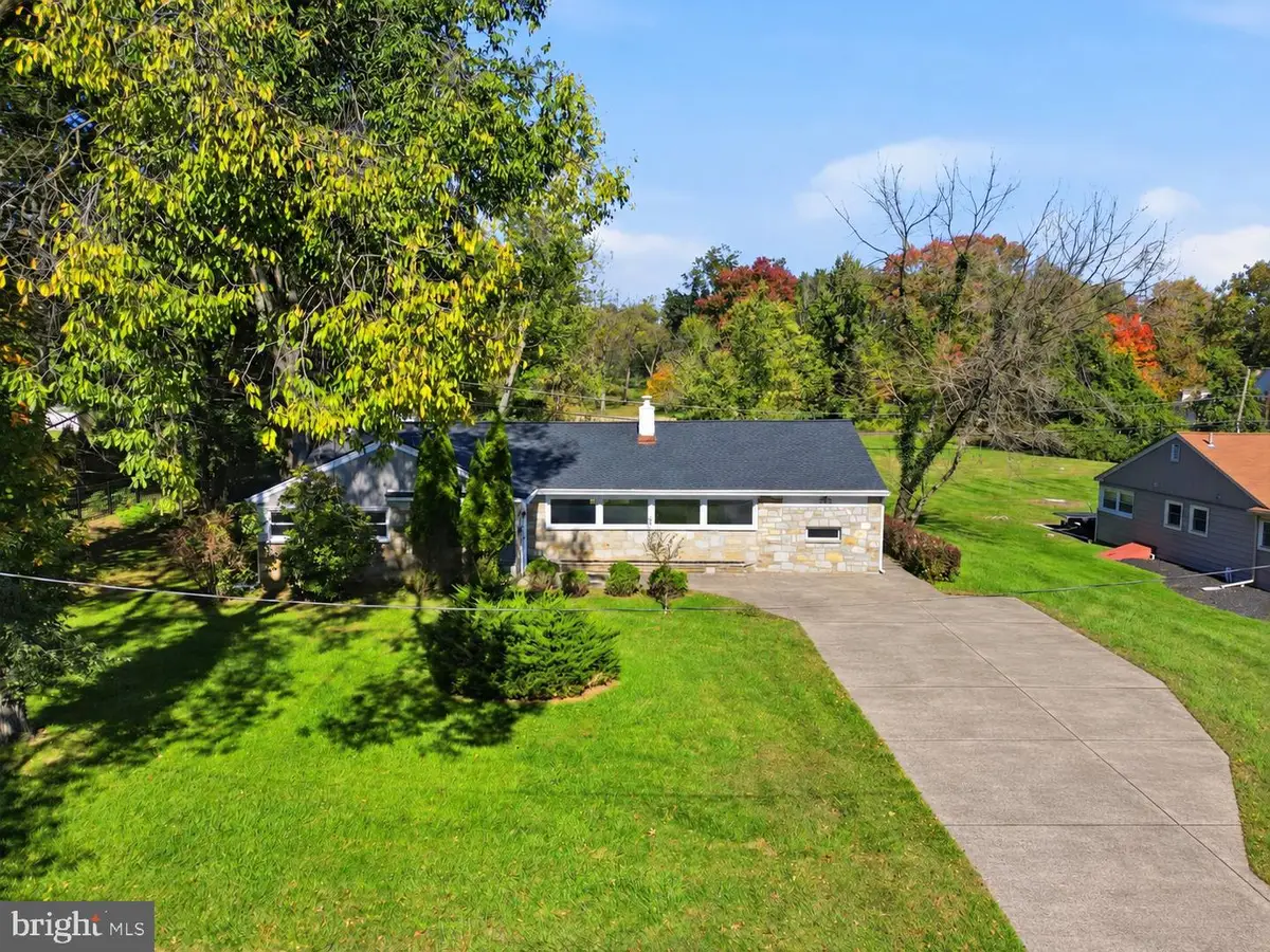 7913 Newbold Ln #, Glenside, PA 19038 - #1