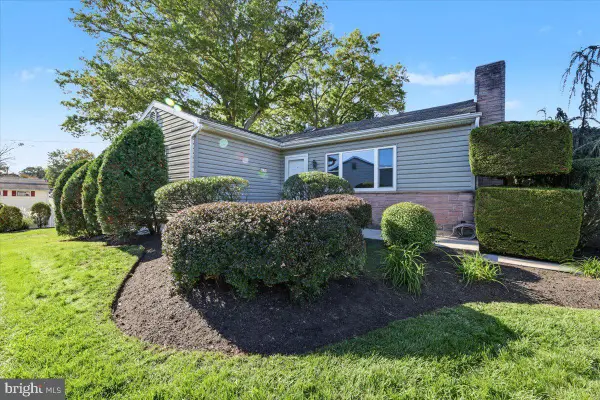 630 Woodland Dr, POTTSTOWN, PA 19464