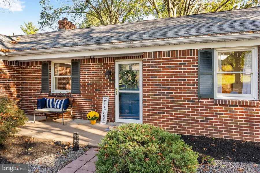 1294 N Hanover St, Pottstown, PA 19464 - #3