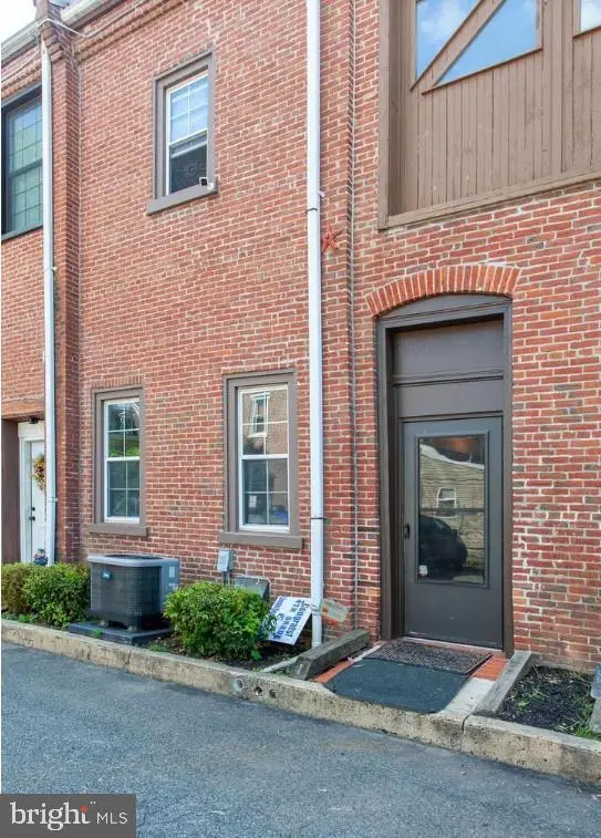 107 Walnut St, Pottstown, PA 19464 - #3
