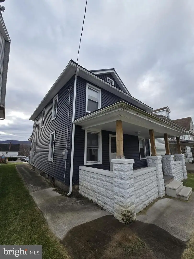 486 W 4th St, Lewistown, PA 17044 - Image #2