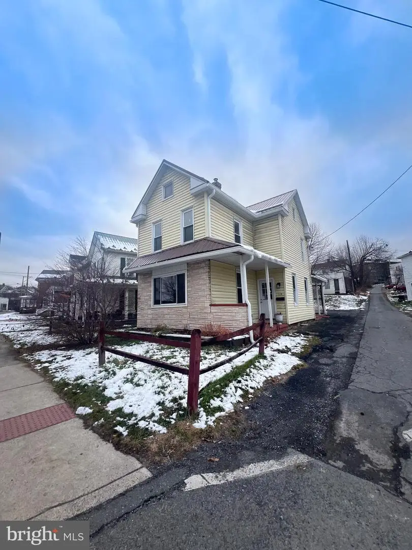 119 S Walnut St, Lewistown, PA 17044 - Image #1