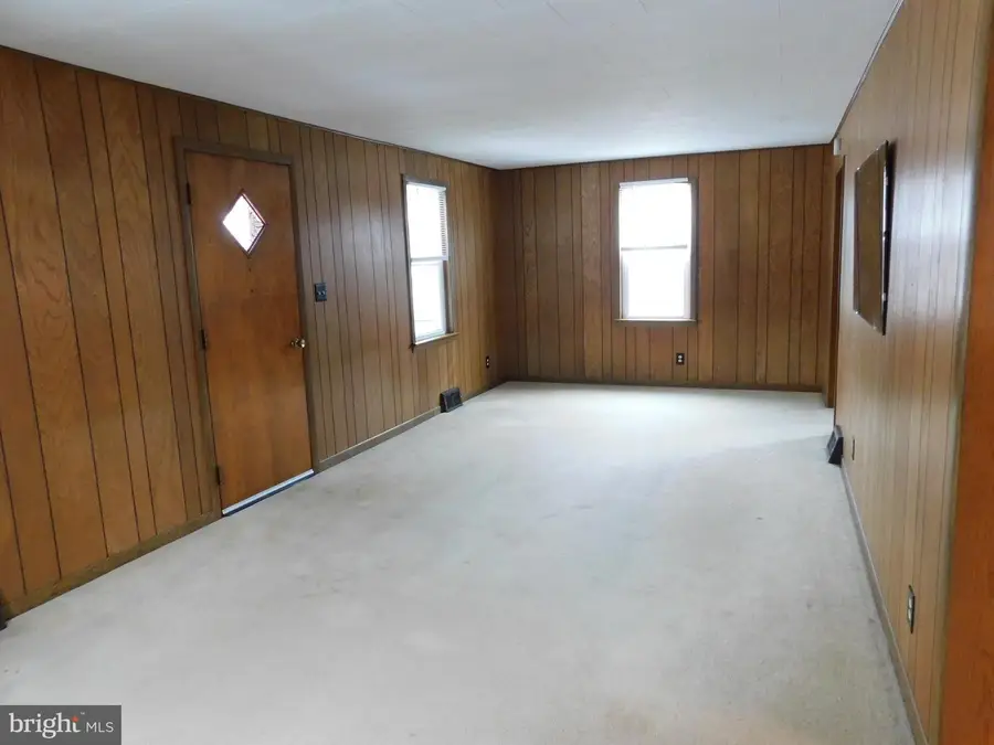 122 Loop Rd, Lewistown, PA 17044 - Image #3