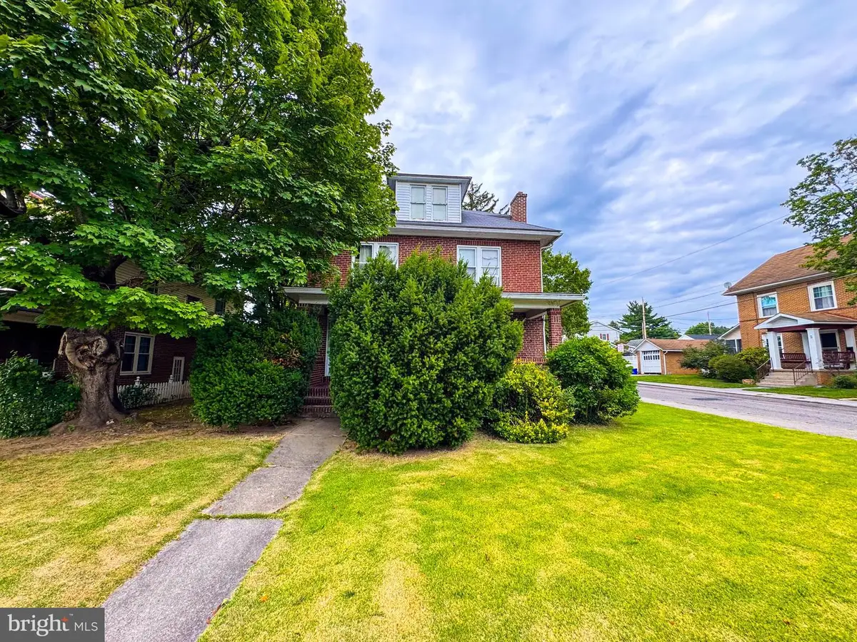 9 Lombardy Cir, Lewistown, PA 17044 - #1