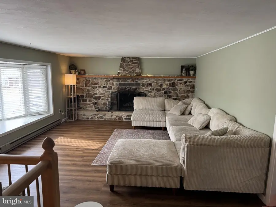 17 Sunset Rd, Lewistown, PA 17044 - #2