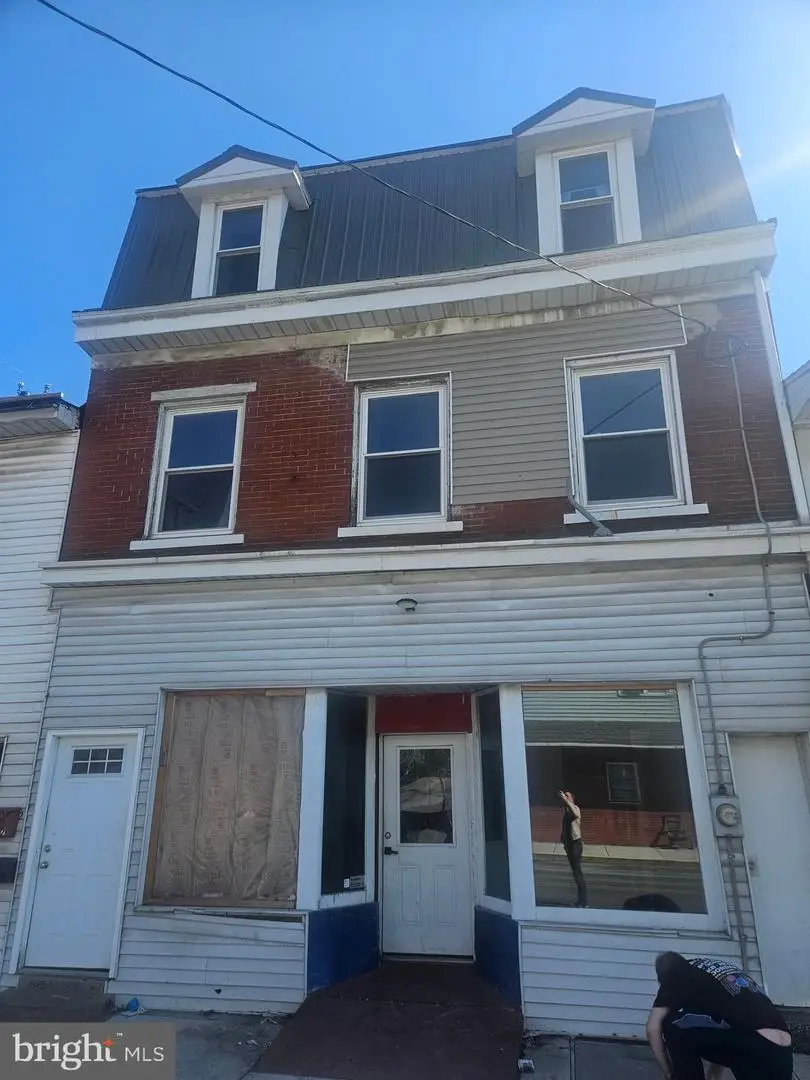 170 Valley St, Lewistown, PA 17044 - #1
