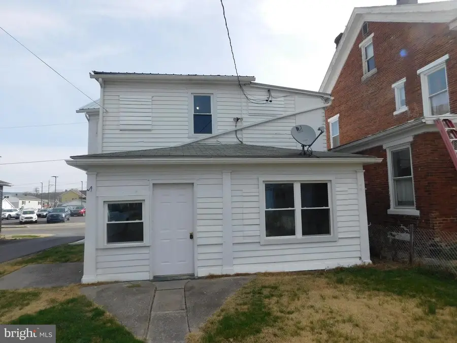 402 South Main Street, Lewistown, PA 17044 - #2