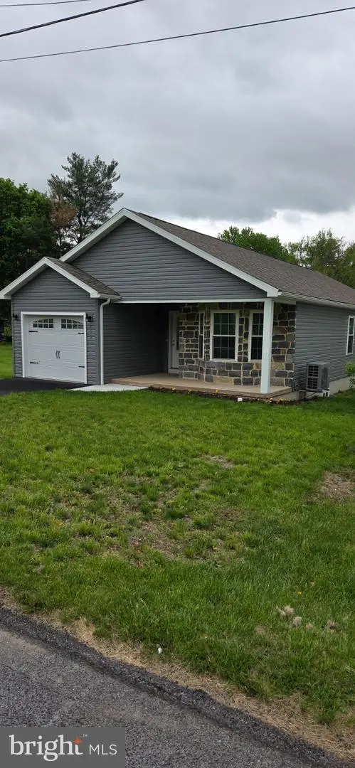 402 8th Ave, Burnham, PA 17009 - #2