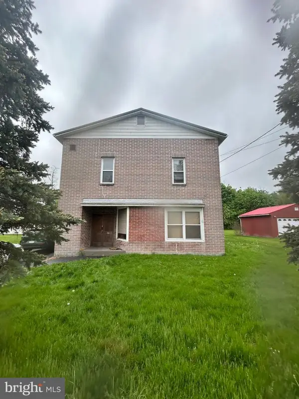 56 Maclay St, MILROY, PA 17063