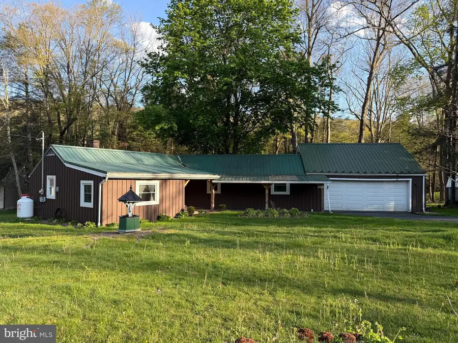 3726 New Lancaster Valley Rd, Milroy, PA 17063 - #2
