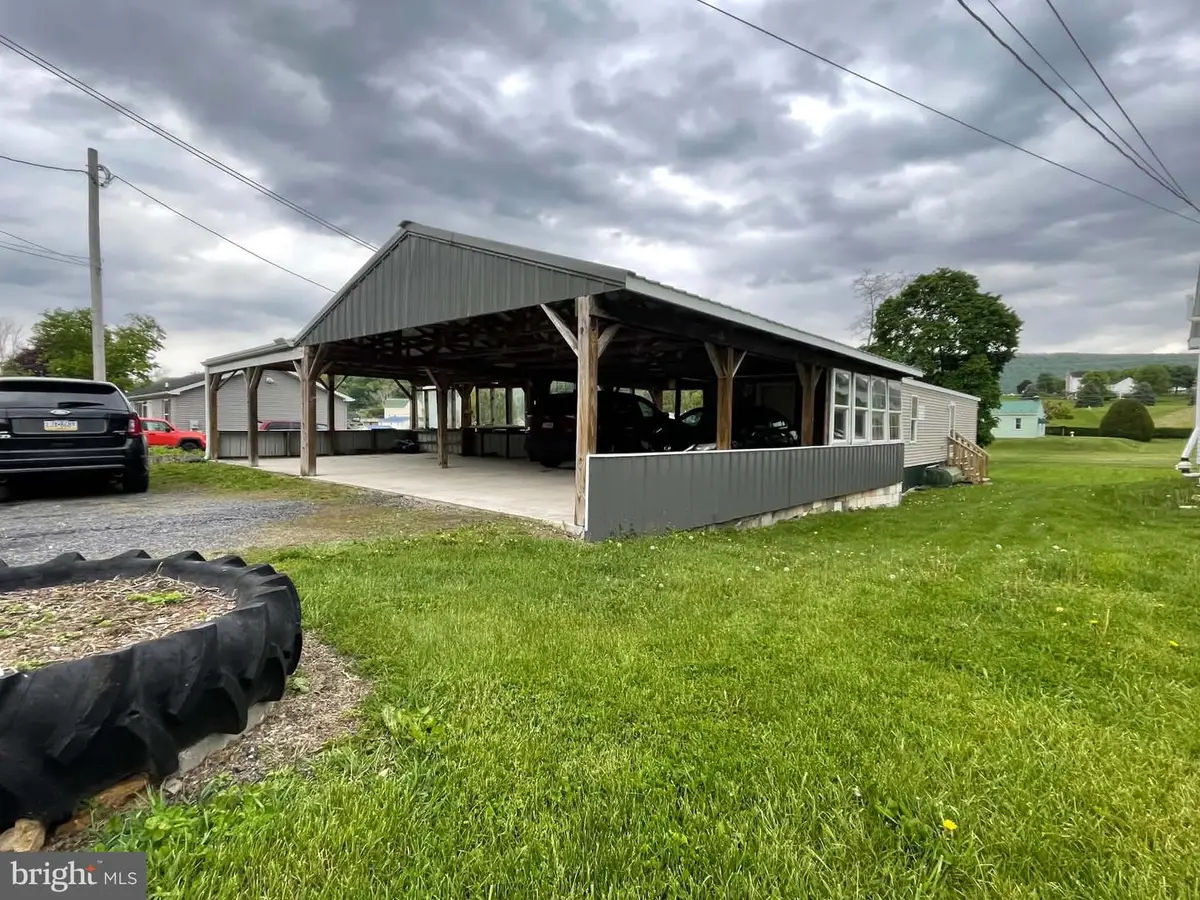 1922 Glenwood Ave, Lewistown, PA 17044 - #1