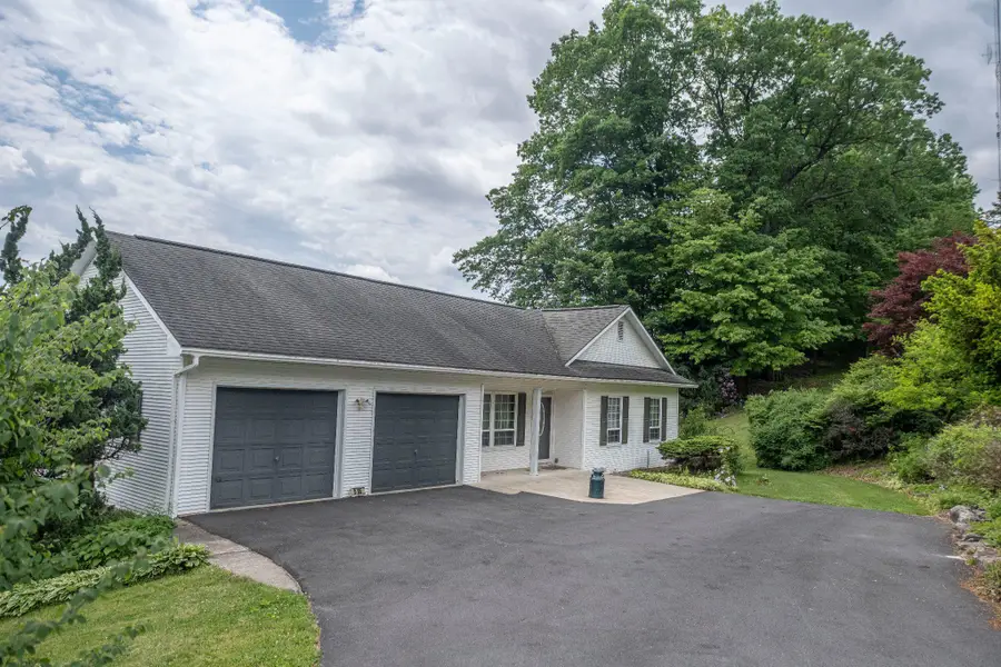 505 Big Ridge Rd, Lewistown, PA 17044 - #2