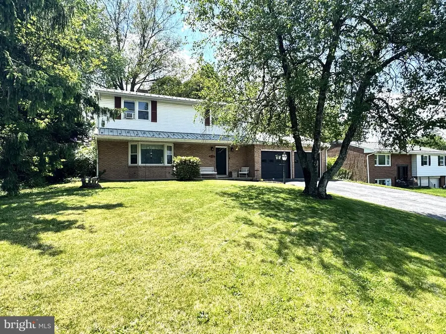 347 Summit Dr, Lewistown, PA 17044 - #2