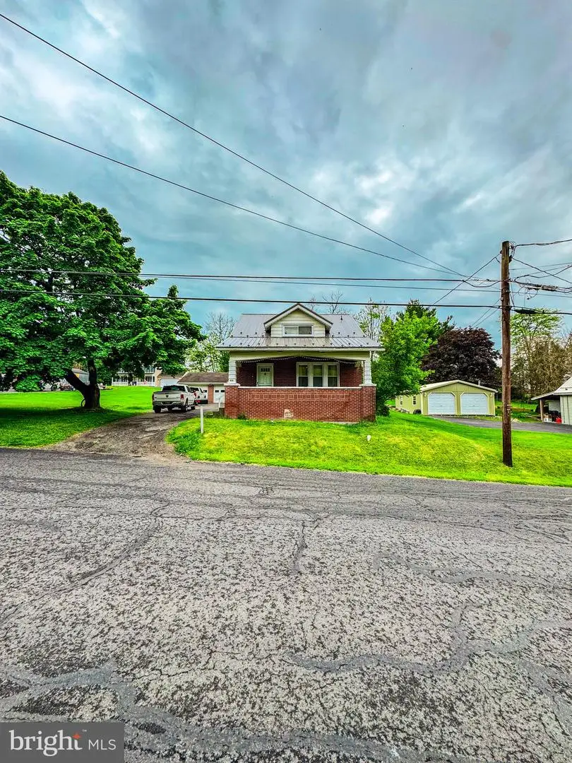 416 Dry Valley Rd, Burnham, PA 17009 - #2