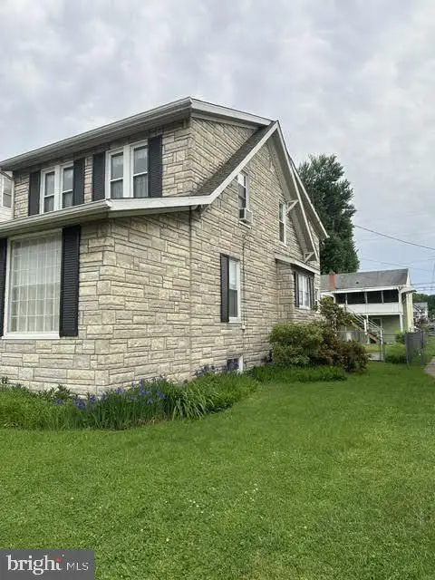 622 Wayne Street S, Lewistown, PA 17044 - #3