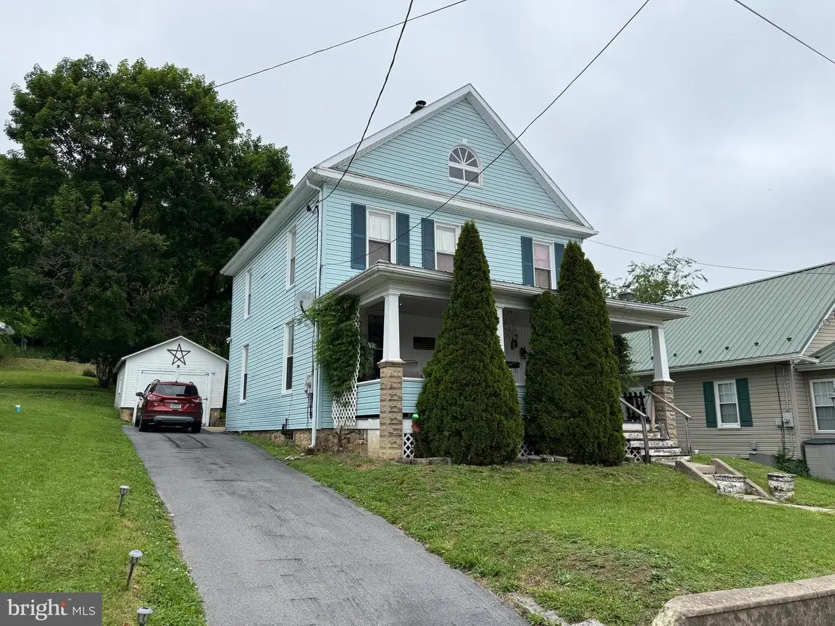 7 Woods Ln, Lewistown, PA 17044 - #1