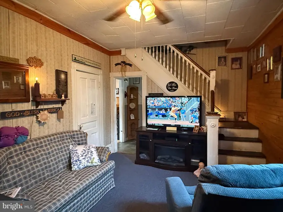 7 Woods Ln, Lewistown, PA 17044 - #2