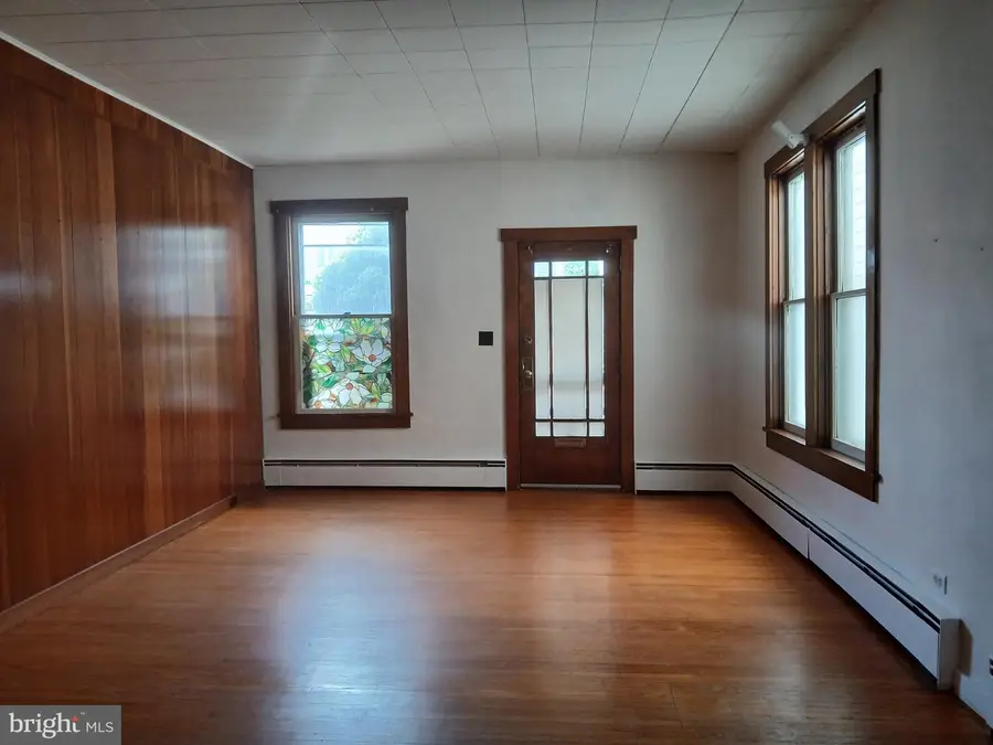 120 Shaw Ave, Lewistown, PA 17044 - #2