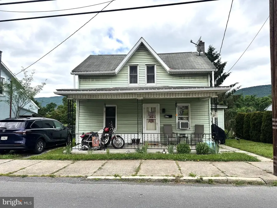 421 E Freedom Ave, Burnham, PA 17009 - #2