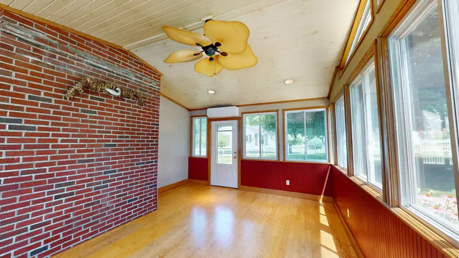 420 Yale St, Lewistown, PA 17044 - #3