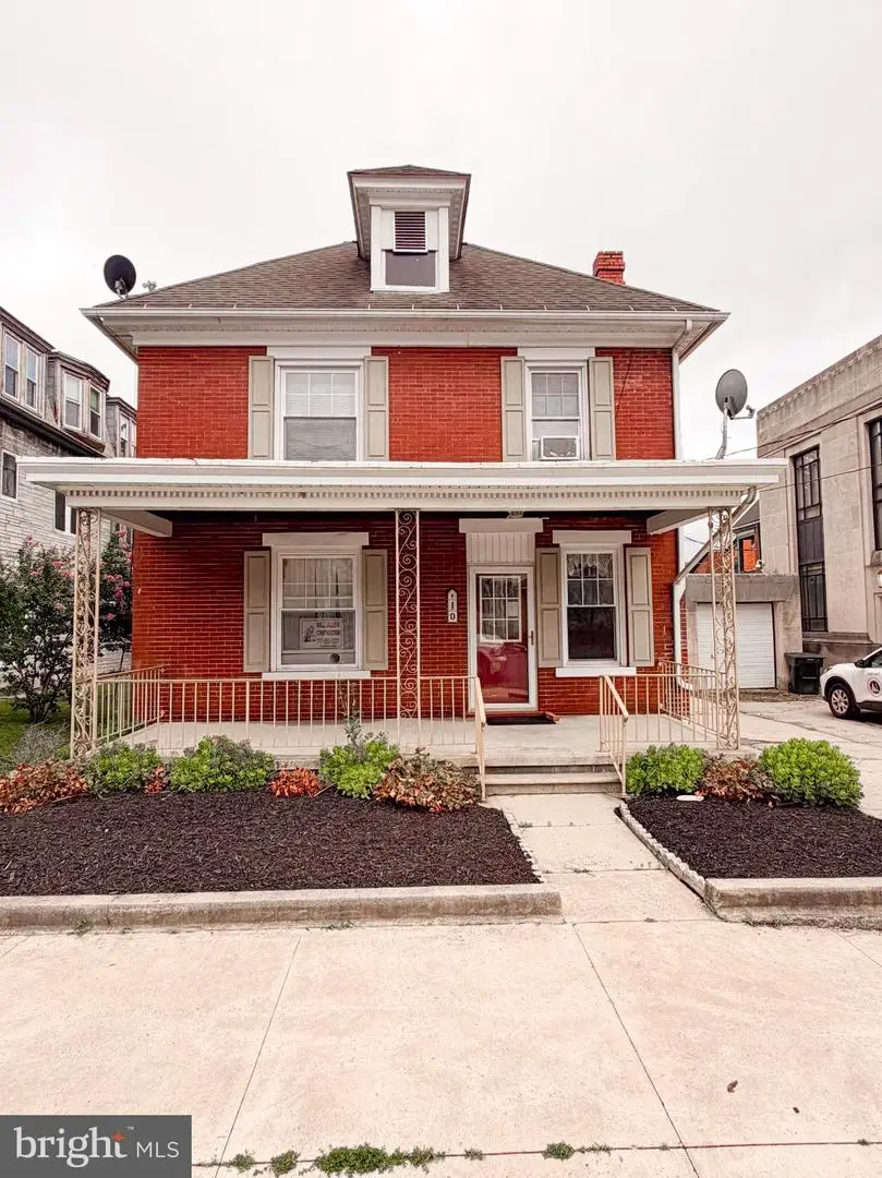 10 E 3rd St, Lewistown, PA 17044 - #1