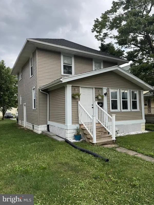 206 5th Ave, BURNHAM, PA 17009
