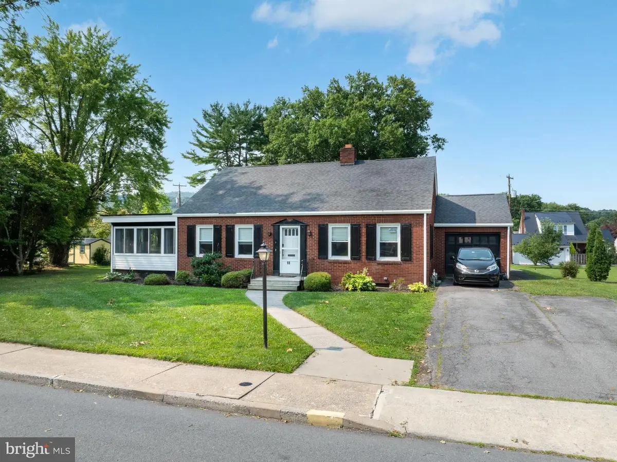 18 Sunset Rd, Lewistown, PA 17044 - #1