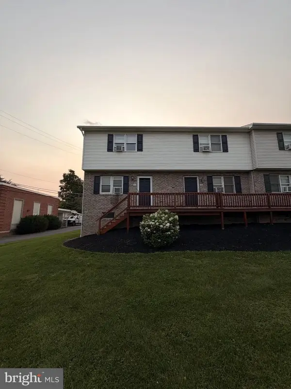 10 Taylor Dr #j, REEDSVILLE, PA 17084