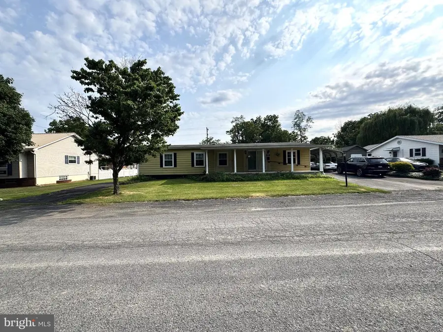 50 Randall Dr, Milroy, PA 17063 - #2