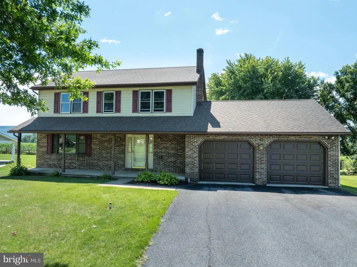 202 Sigler St, Milroy, PA 17063 - #1
