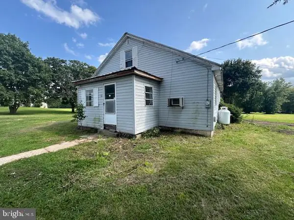 30 New Lancaster Valley Rd, MILROY, PA 17063