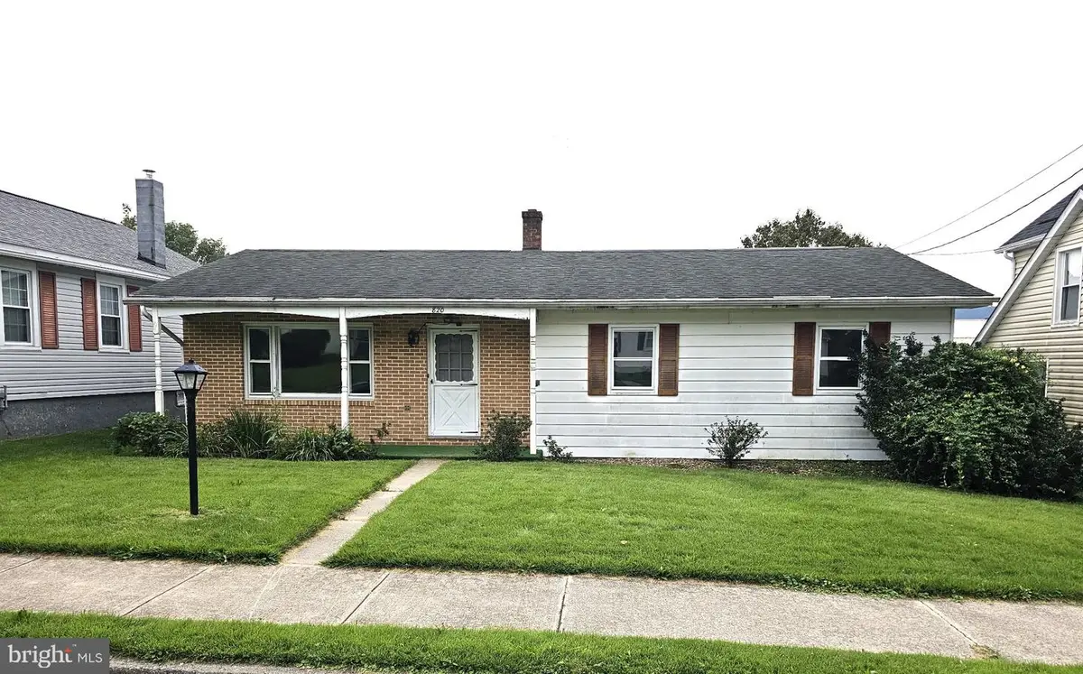 820 W 5th St W, Lewistown, PA 17044 - #1