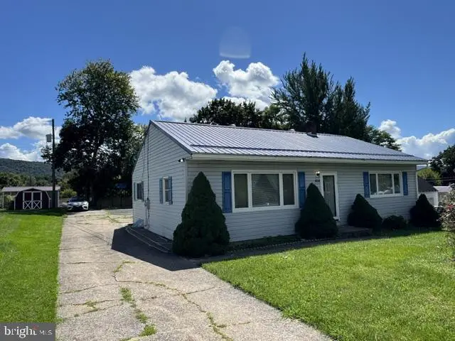 414 Princeton St, Lewistown, PA 17044 - #2