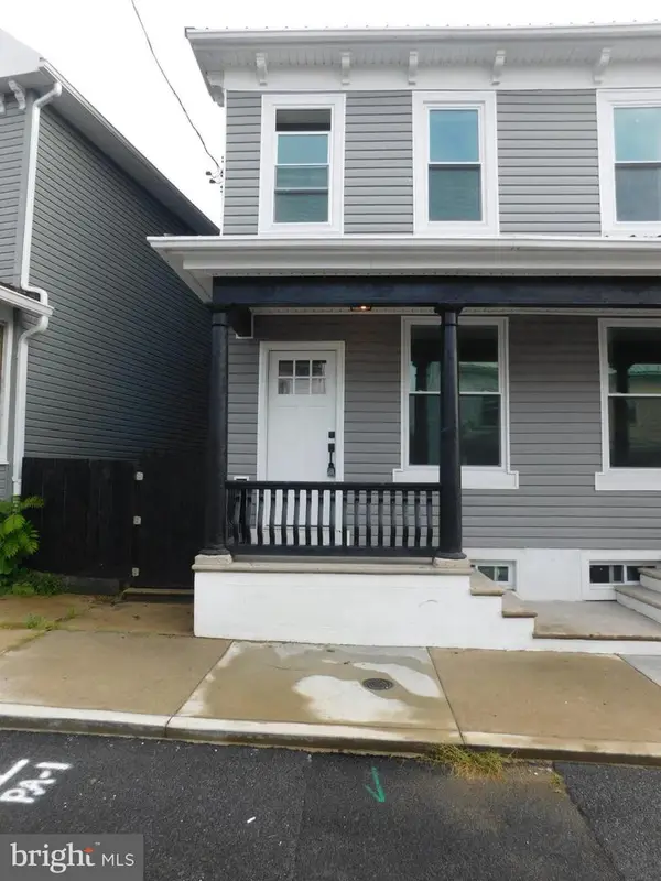 217 N Grand St, LEWISTOWN, PA 17044