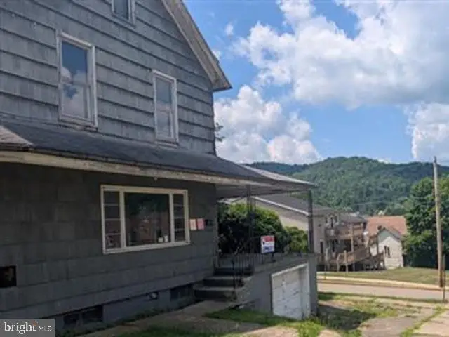170 Elm St, Bradford, PA 16701 - #2